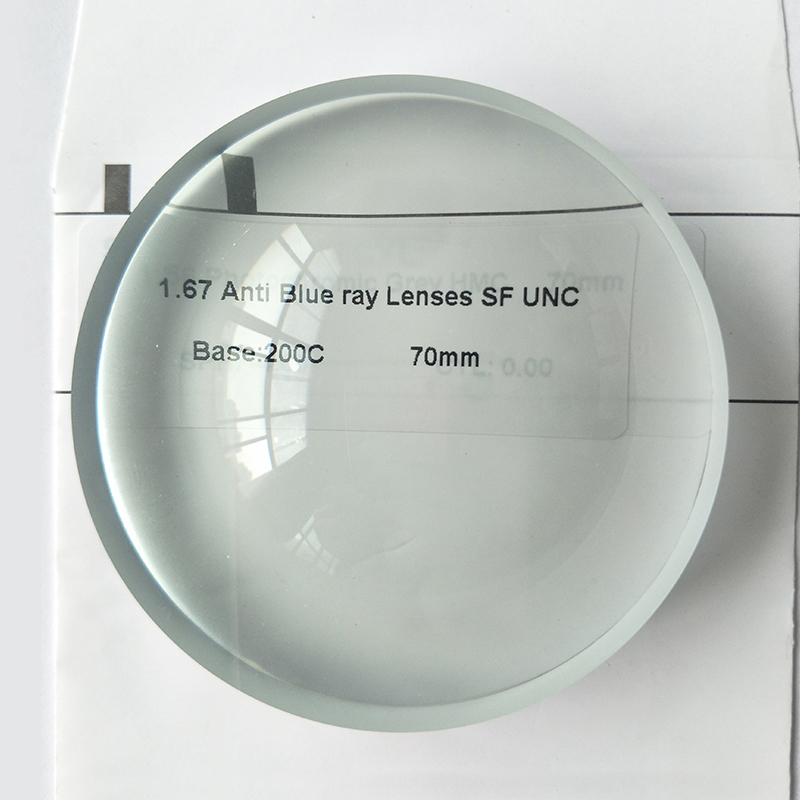 1,67 halvfärdig blå block enkelseende lins